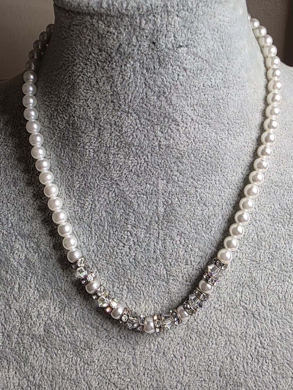 Vintage Faux Pearl & Crystal Rondelle Choker Necklace Silver-Tone Fishhook Clasp